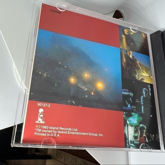 EUC-U2 Live Under A Blood Red Sky 153598 422 818 008 2 (CD,Island, 1983) Vintage - Picture 4 of 5